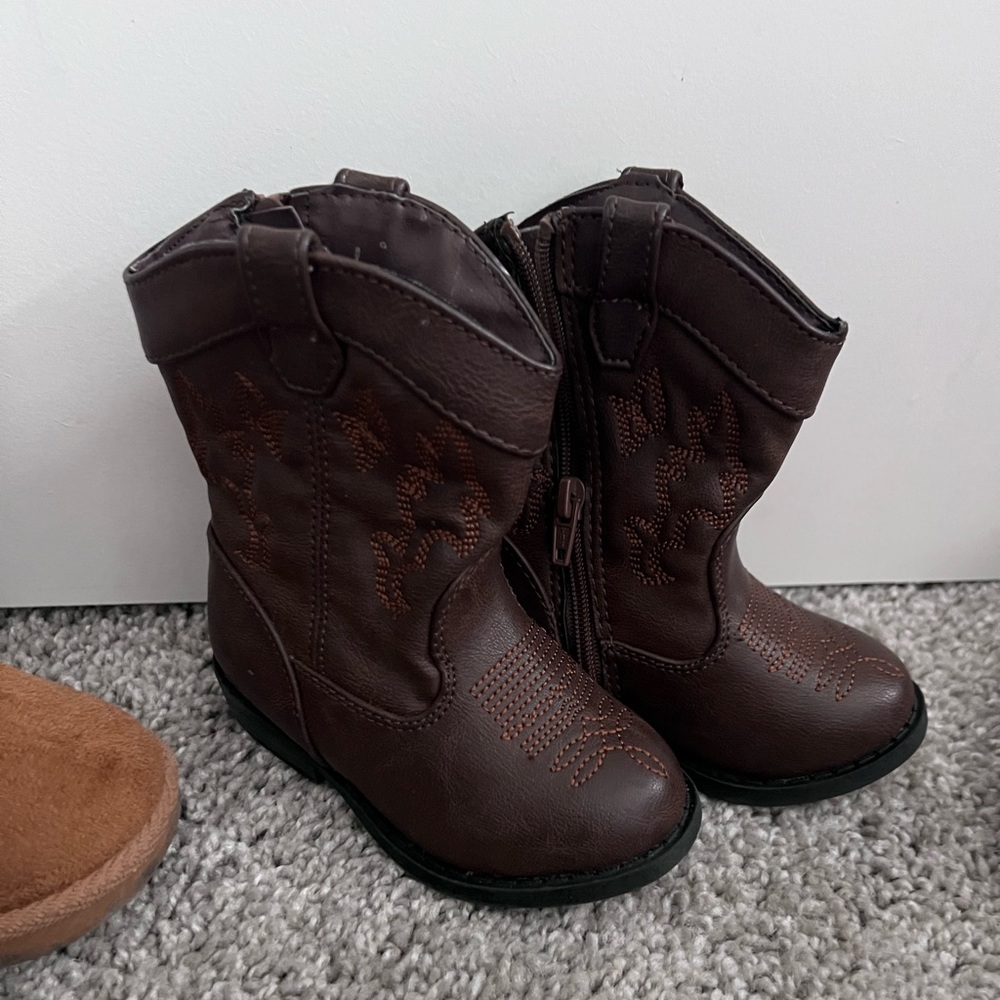 Cat and Jack toddler boots